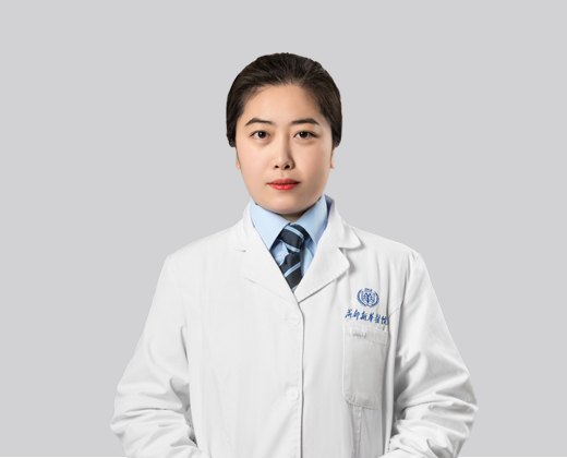 柯於君